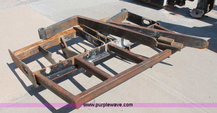 image for item K8815 2005 Caterpillar TH560B telehandler