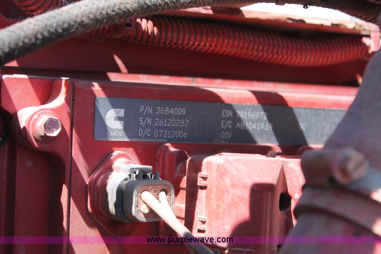 image for item K8817 2007 Kenworth T800 semi truck