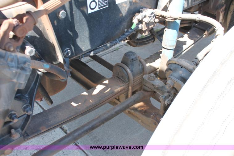 image for item K8817 2007 Kenworth T800 semi truck