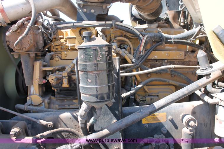 image for item K8818 1999 Kenworth T800 semi truck