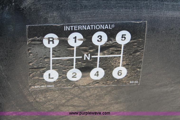 image for item K8819 2002 International 4300 truck chassis