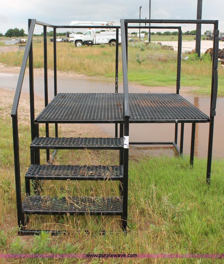image for item K8844 Steel stair deck platform