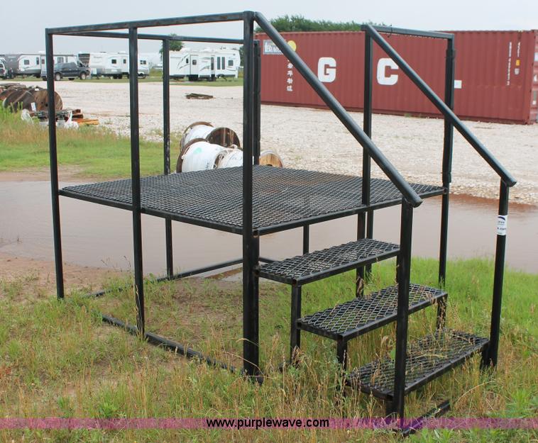 image for item K8844 Steel stair deck platform