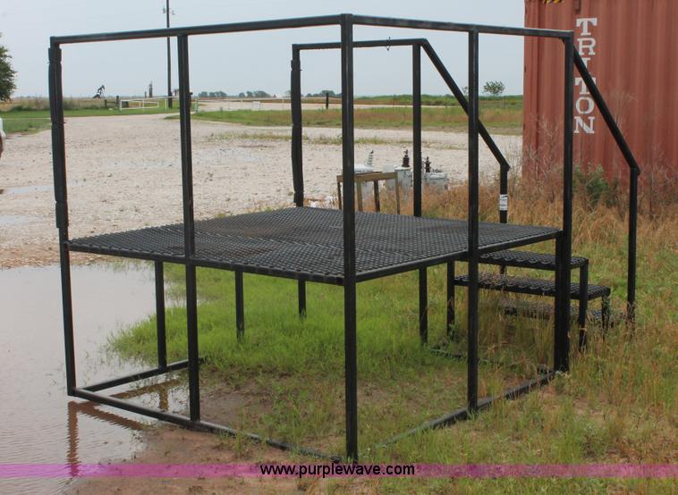 image for item K8844 Steel stair deck platform