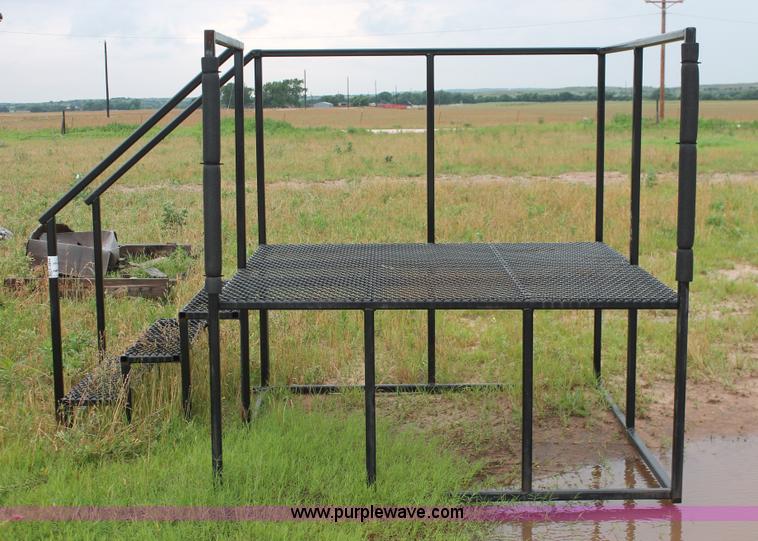 image for item K8844 Steel stair deck platform