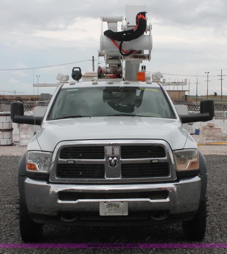 image for item K8847 2012 Dodge Ram 5500 HD bucket truck