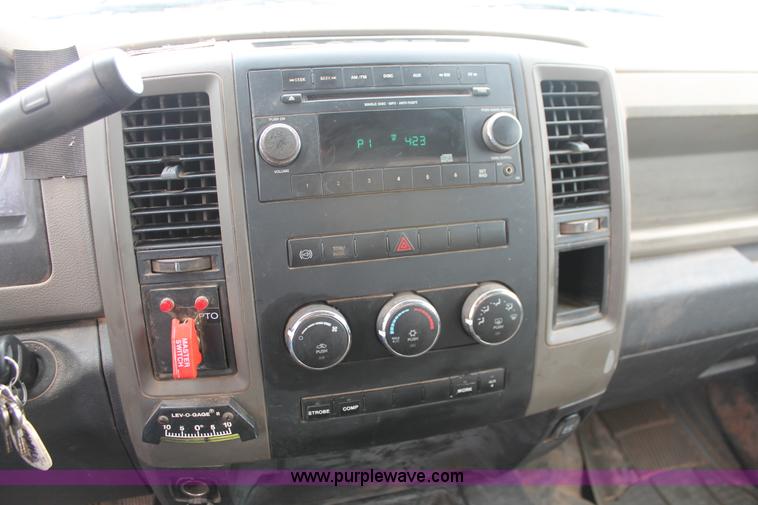 image for item K8847 2012 Dodge Ram 5500 HD bucket truck