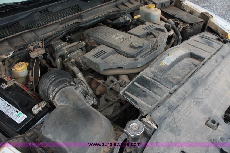 image for item K8847 2012 Dodge Ram 5500 HD bucket truck