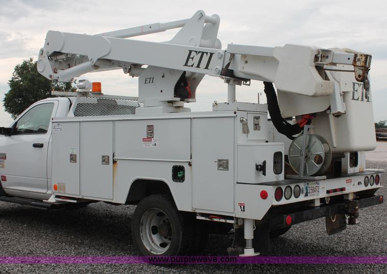 image for item K8847 2012 Dodge Ram 5500 HD bucket truck