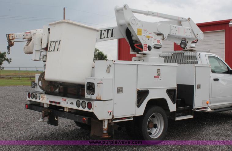 image for item K8847 2012 Dodge Ram 5500 HD bucket truck