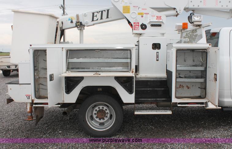 image for item K8847 2012 Dodge Ram 5500 HD bucket truck