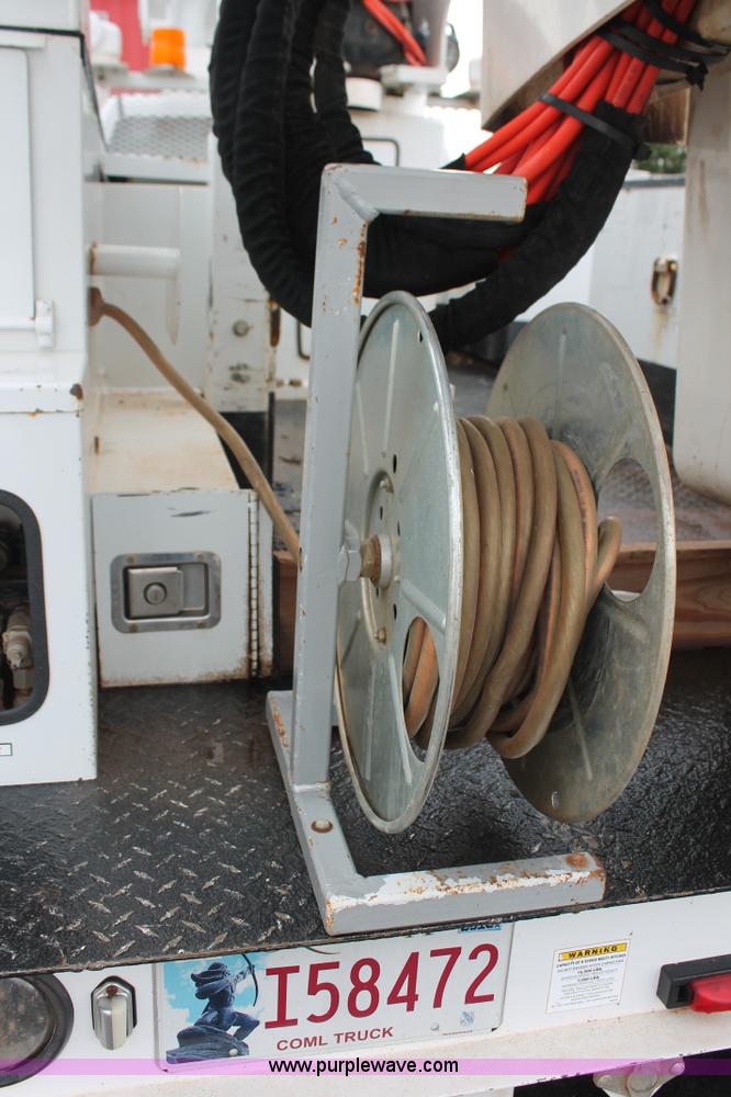 image for item K8847 2012 Dodge Ram 5500 HD bucket truck