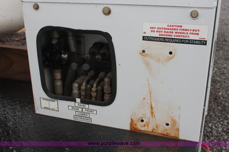 image for item K8847 2012 Dodge Ram 5500 HD bucket truck