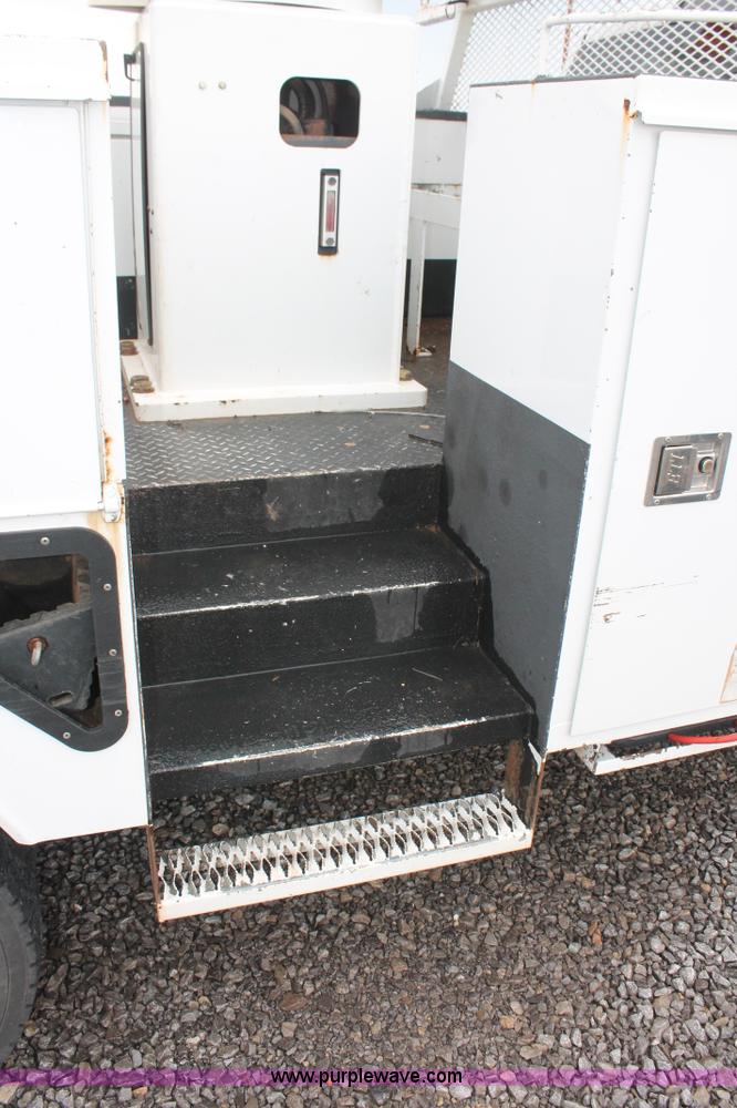 image for item K8847 2012 Dodge Ram 5500 HD bucket truck