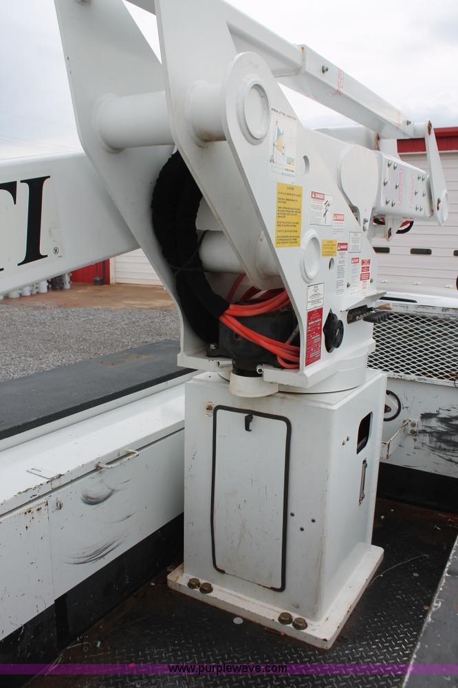 image for item K8847 2012 Dodge Ram 5500 HD bucket truck