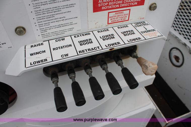 image for item K8847 2012 Dodge Ram 5500 HD bucket truck