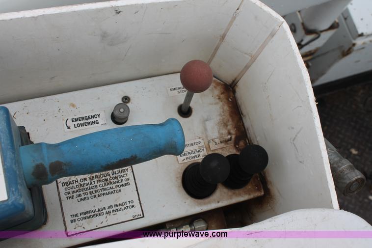 image for item K8847 2012 Dodge Ram 5500 HD bucket truck