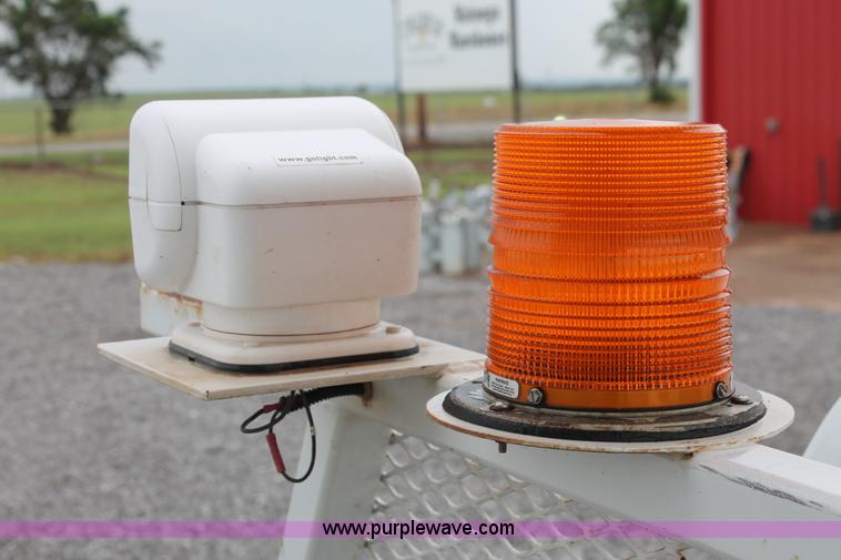 image for item K8847 2012 Dodge Ram 5500 HD bucket truck