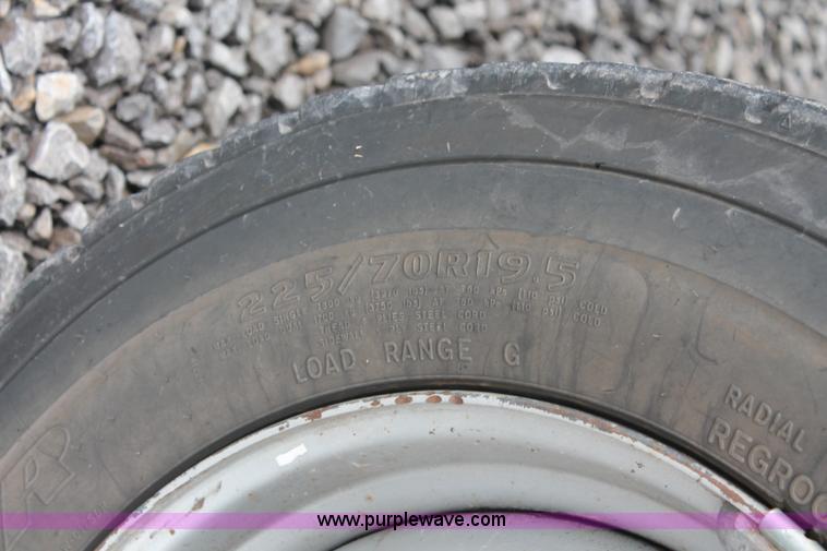 image for item K8847 2012 Dodge Ram 5500 HD bucket truck