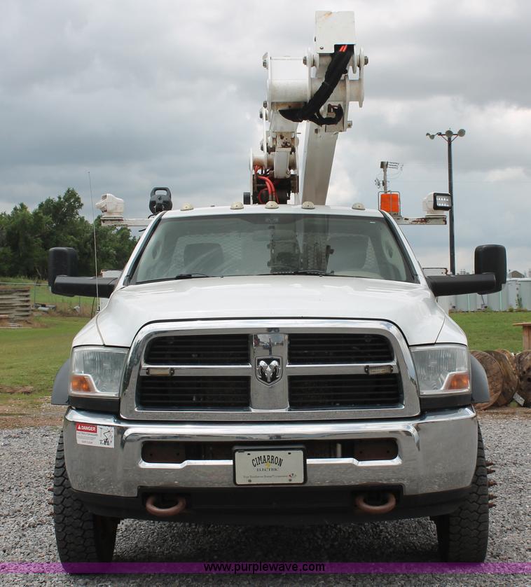 image for item K8848 2011 Dodge Ram 5500 HD bucket truck