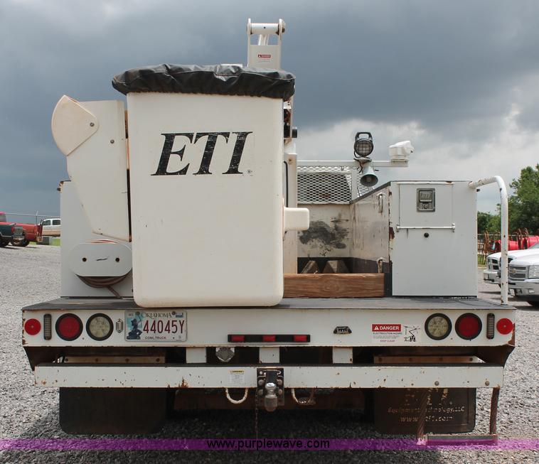 image for item K8848 2011 Dodge Ram 5500 HD bucket truck