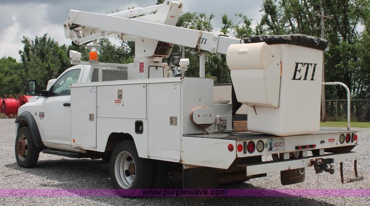 image for item K8848 2011 Dodge Ram 5500 HD bucket truck