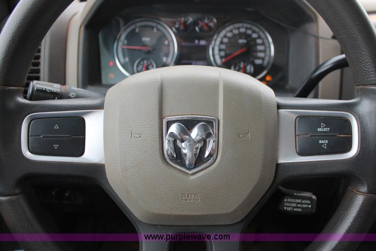 image for item K8848 2011 Dodge Ram 5500 HD bucket truck