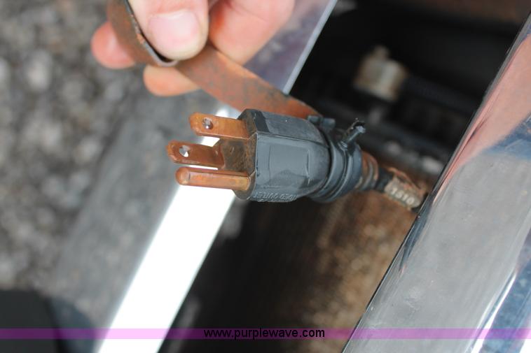 image for item K8848 2011 Dodge Ram 5500 HD bucket truck