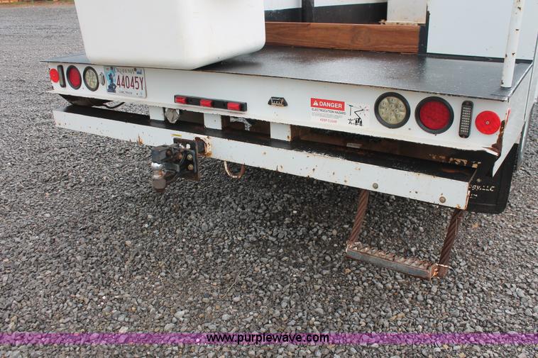 image for item K8848 2011 Dodge Ram 5500 HD bucket truck