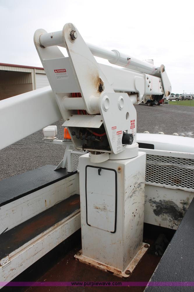 image for item K8848 2011 Dodge Ram 5500 HD bucket truck