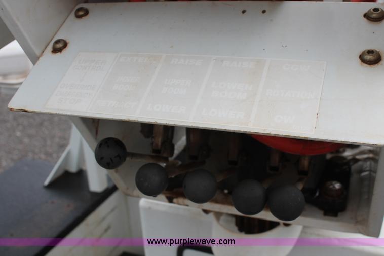 image for item K8848 2011 Dodge Ram 5500 HD bucket truck