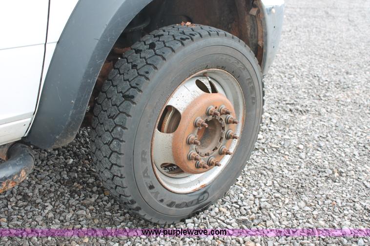 image for item K8848 2011 Dodge Ram 5500 HD bucket truck