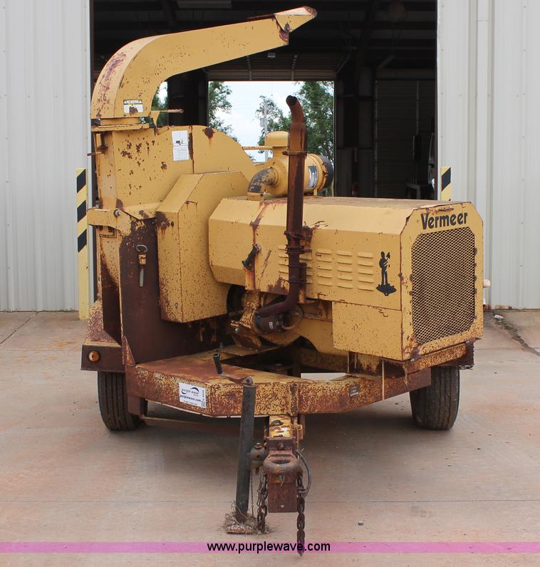 image for item K8849 1988 Vermeer 1250 wood chipper