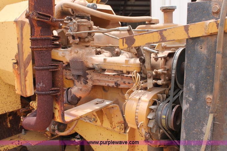 image for item K8849 1988 Vermeer 1250 wood chipper