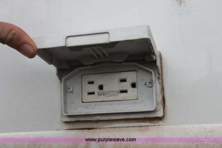 image for item K8852 2000 Cedar Creek camper