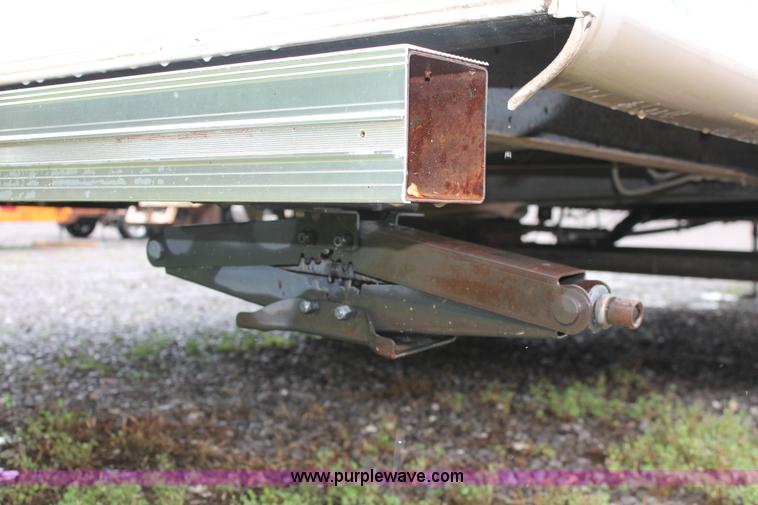 image for item K8852 2000 Cedar Creek camper