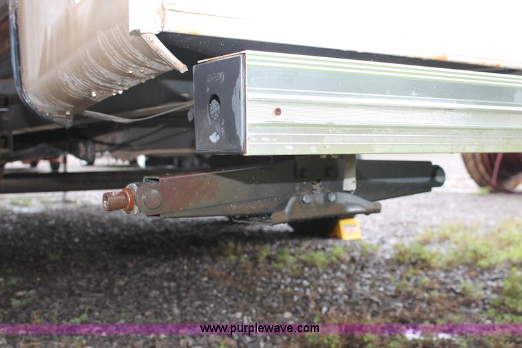 image for item K8852 2000 Cedar Creek camper