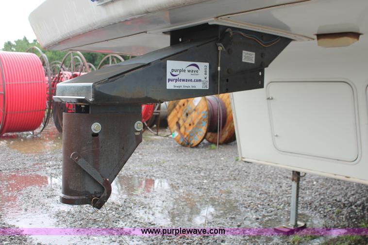 image for item K8852 2000 Cedar Creek camper