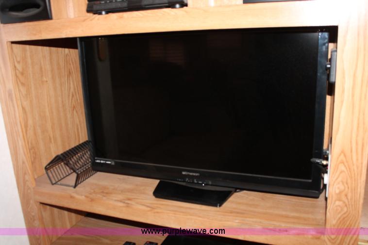 image for item K8852 2000 Cedar Creek camper