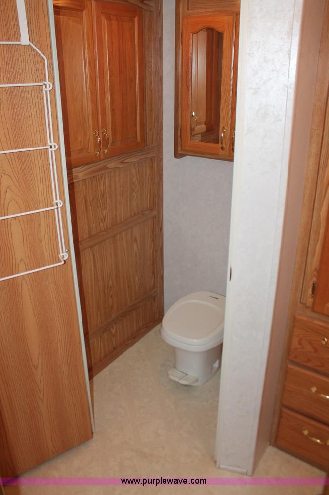 image for item K8852 2000 Cedar Creek camper