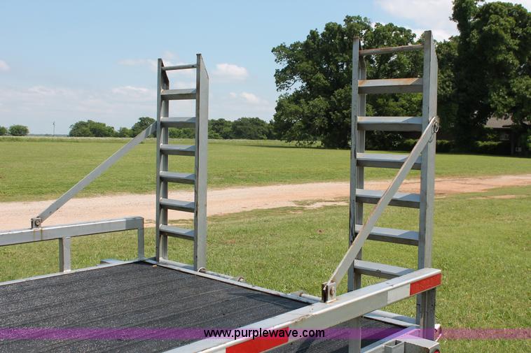 image for item K8853 2008 Neckover FU20X611-7K equipment trailer