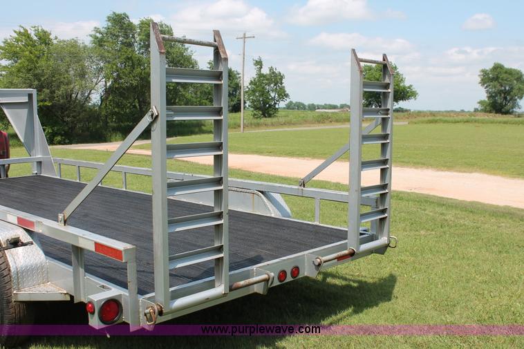 image for item K8853 2008 Neckover FU20X611-7K equipment trailer