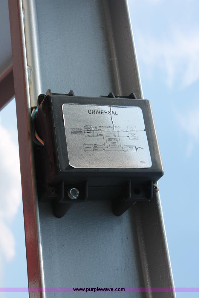 image for item K8853 2008 Neckover FU20X611-7K equipment trailer