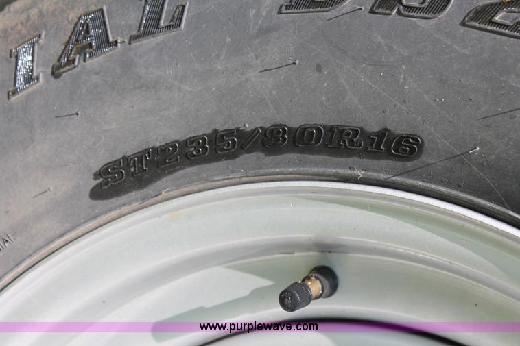 image for item K8853 2008 Neckover FU20X611-7K equipment trailer