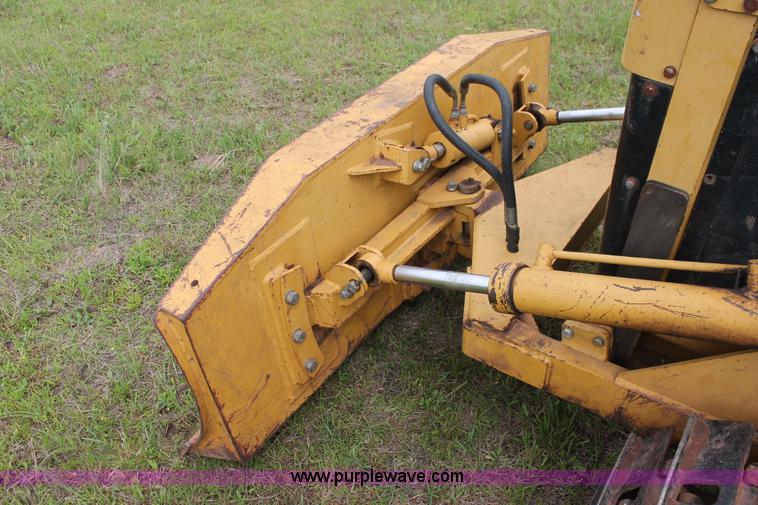 image for item K8859 2006 Trak King dozer