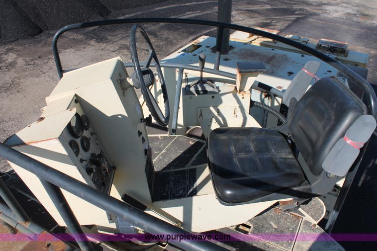 image for item K8862 1997 Ingersoll Rand DD-110 double drum vibratory roller