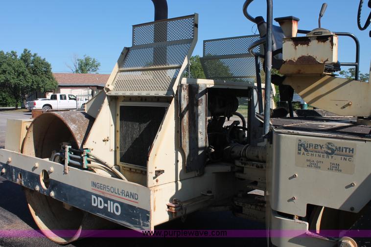 image for item K8862 1997 Ingersoll Rand DD-110 double drum vibratory roller