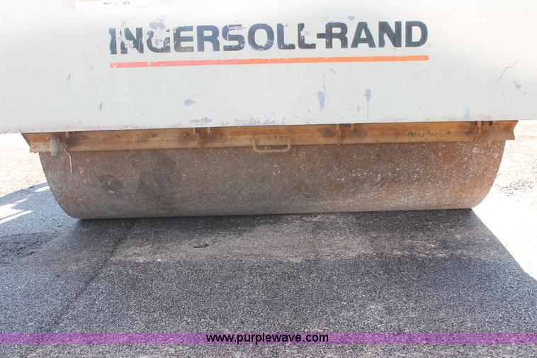 image for item K8862 1997 Ingersoll Rand DD-110 double drum vibratory roller