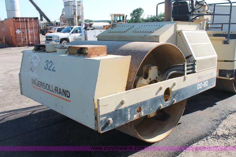 image for item K8862 1997 Ingersoll Rand DD-110 double drum vibratory roller