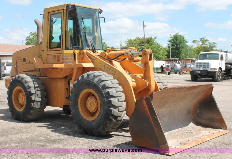 image for item K8869 1992 Case 621 wheel loader